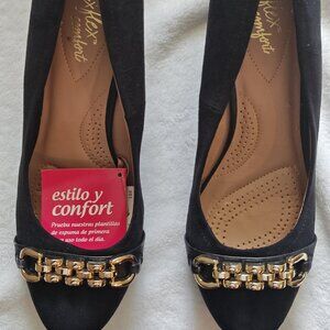 DEXFLEX COMFORT SUEDE WEDGE SHOE (SIZE 10) BRAND NEW